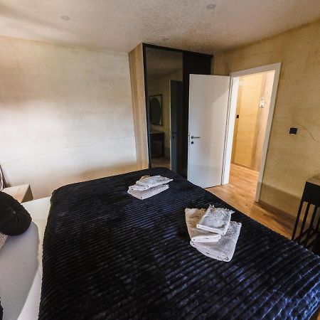 Apartman Stari Toranj II Lägenhet Vukovar Exteriör bild
