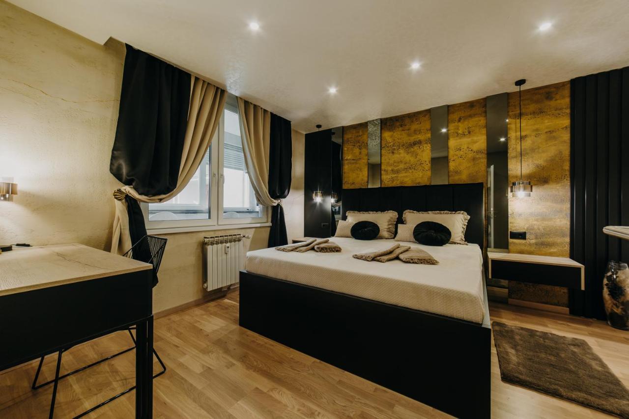 Apartman Stari Toranj II Lägenhet Vukovar Exteriör bild
