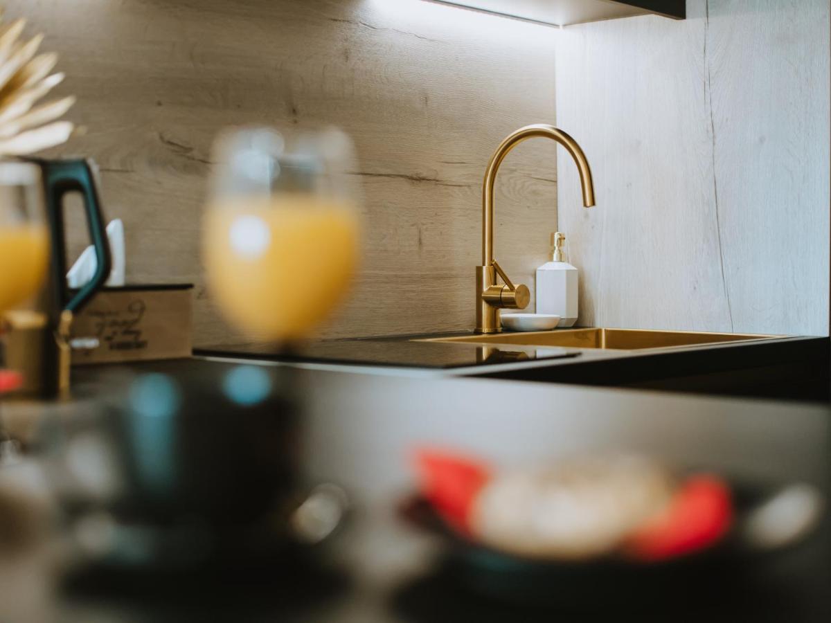 Apartman Stari Toranj II Lägenhet Vukovar Exteriör bild