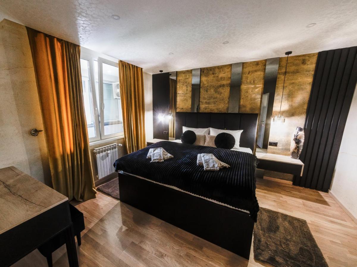 Apartman Stari Toranj II Lägenhet Vukovar Exteriör bild