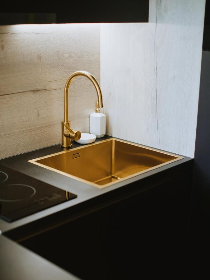 Apartman Stari Toranj II Lägenhet Vukovar Exteriör bild