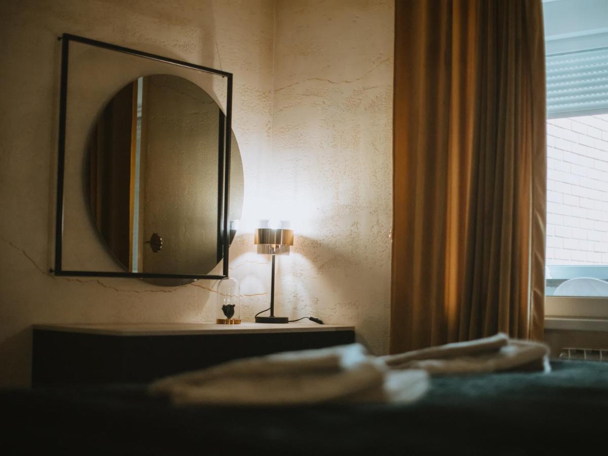 Apartman Stari Toranj II Lägenhet Vukovar Exteriör bild