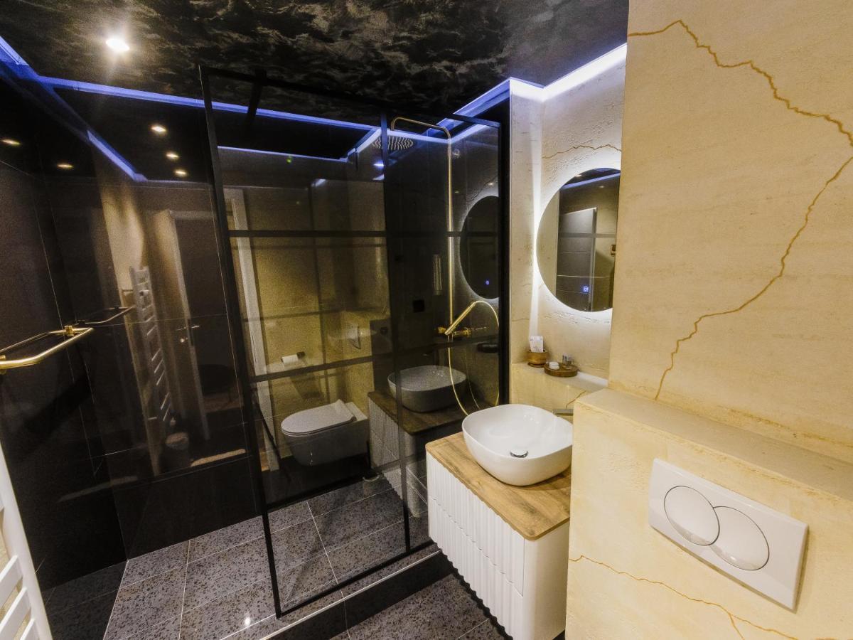 Apartman Stari Toranj II Lägenhet Vukovar Exteriör bild