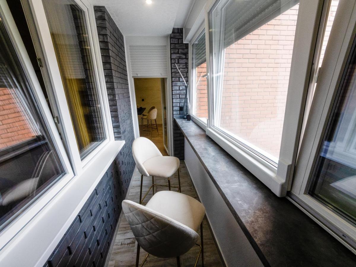 Apartman Stari Toranj II Lägenhet Vukovar Exteriör bild
