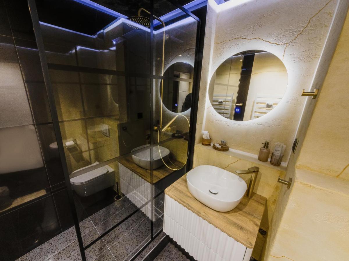 Apartman Stari Toranj II Lägenhet Vukovar Exteriör bild